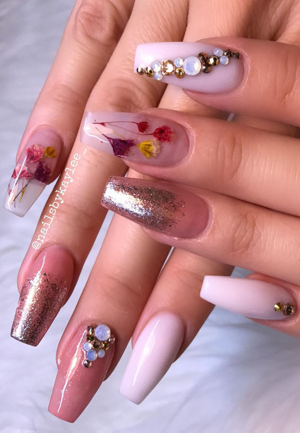 51 Dried Flower Nail Art Designs