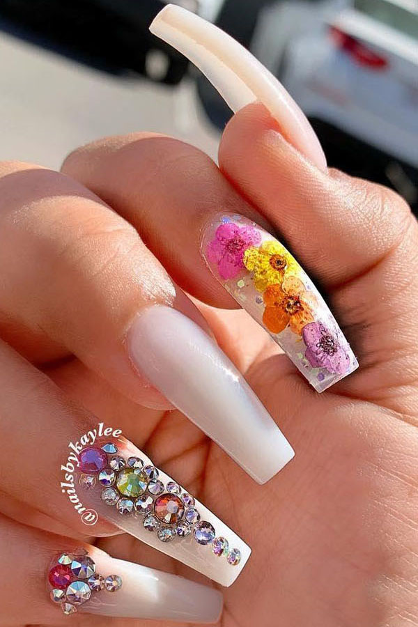 51 Dried Flower Nail Art Designs