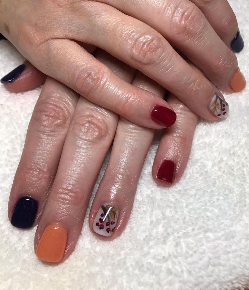 60 Pretty Fall Nail Art Designs For 2019