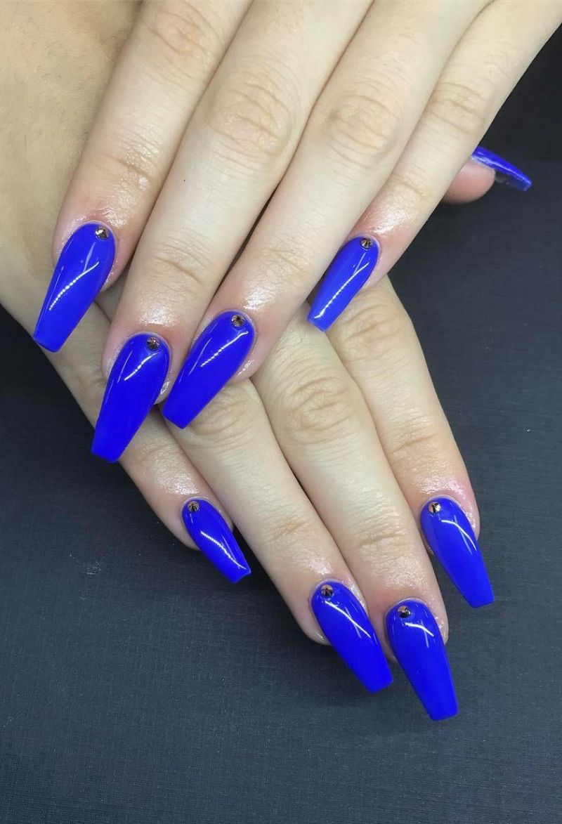 40 Trendy Blue Nail Art Designs to Make You Attractive