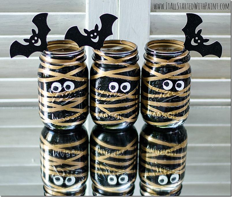 36 Creative DIY Mason Jar Crafts for Halloween to Inspire You