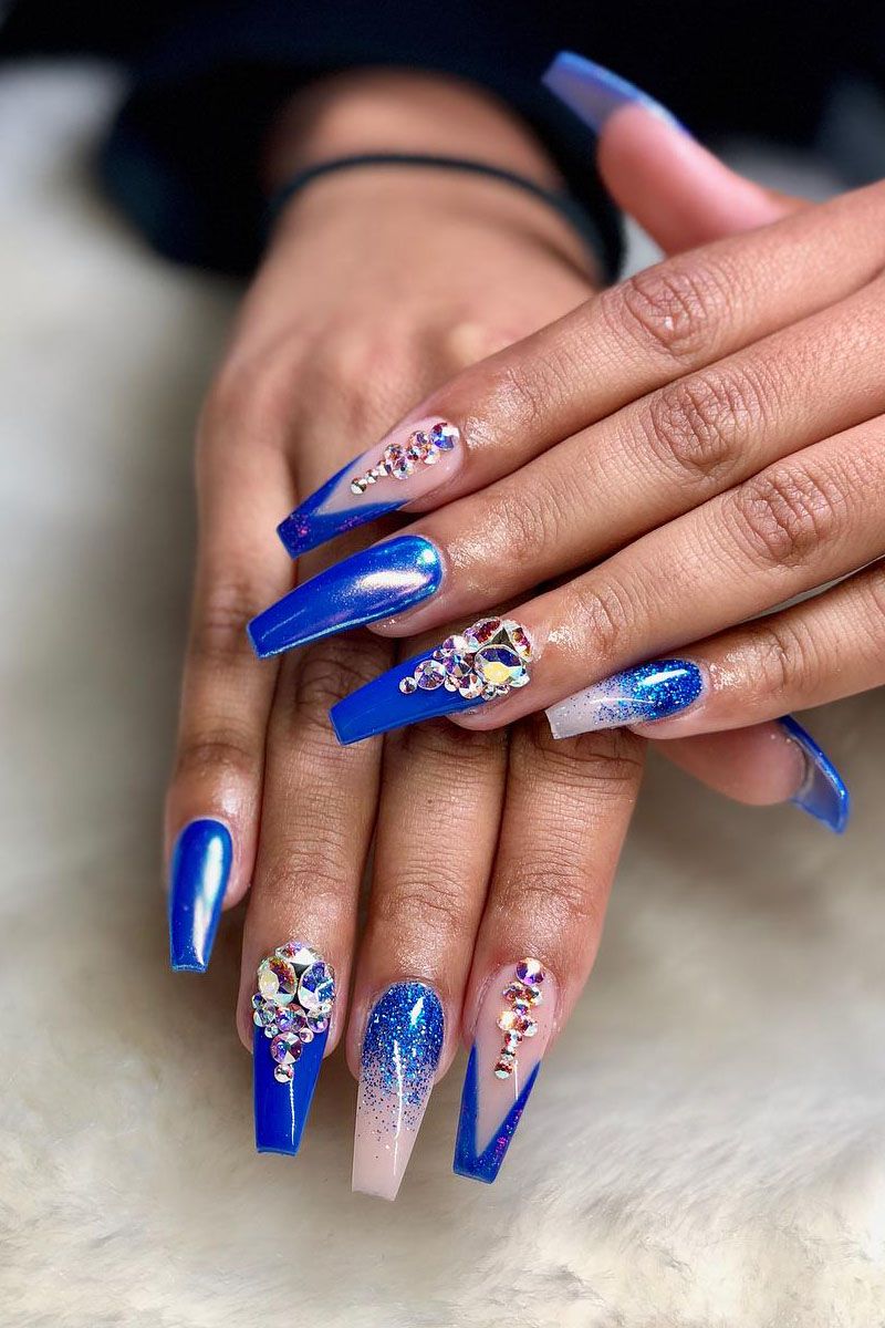 40 Trendy Blue Nail Art Designs to Make You Attractive