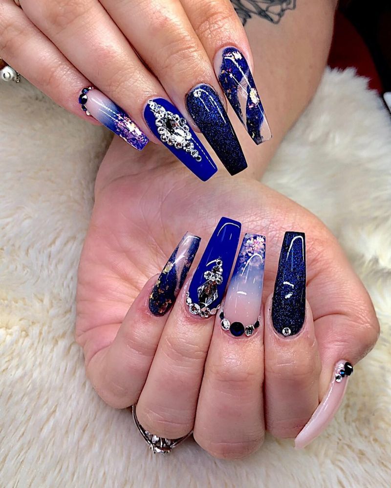 40 Trendy Blue Nail Art Designs to Make You Attractive