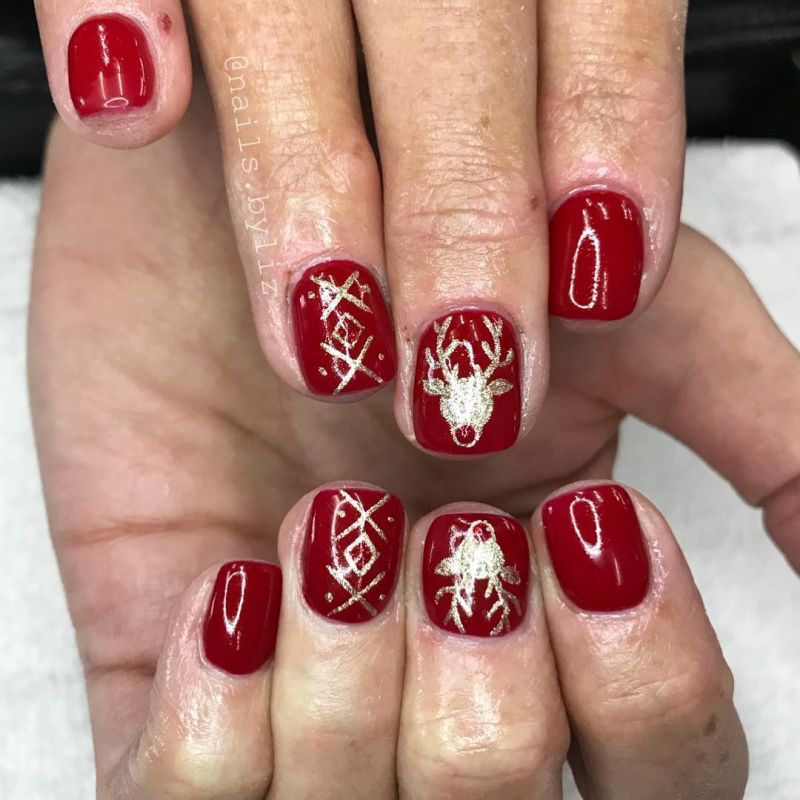 40 Festive Christmas Nail Art Designs You Must Try