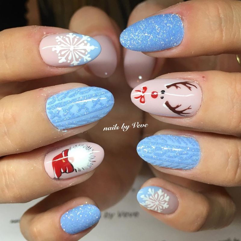 40 Festive Christmas Nail Art Designs You Must Try