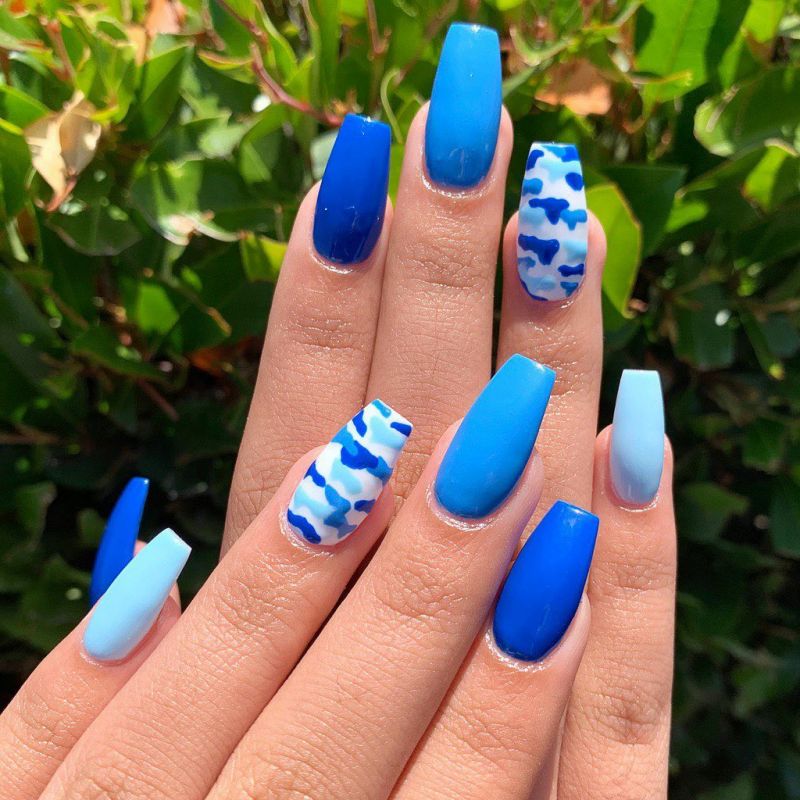 40 Trendy Blue Nail Art Designs to Make You Attractive