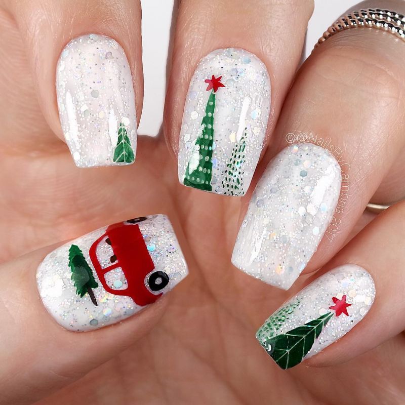 40 Festive Christmas Nail Art Designs You Must Try