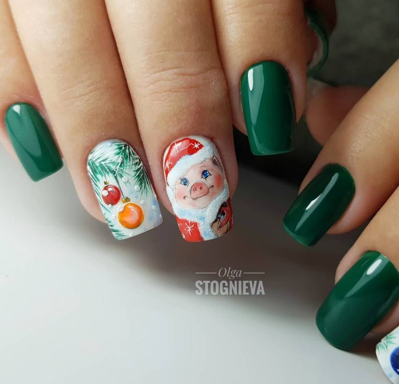 40 Festive Christmas Nail Art Designs You Must Try