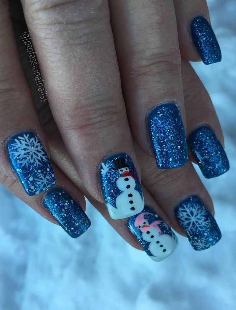 40 Festive Christmas Nail Art Designs You Must Try