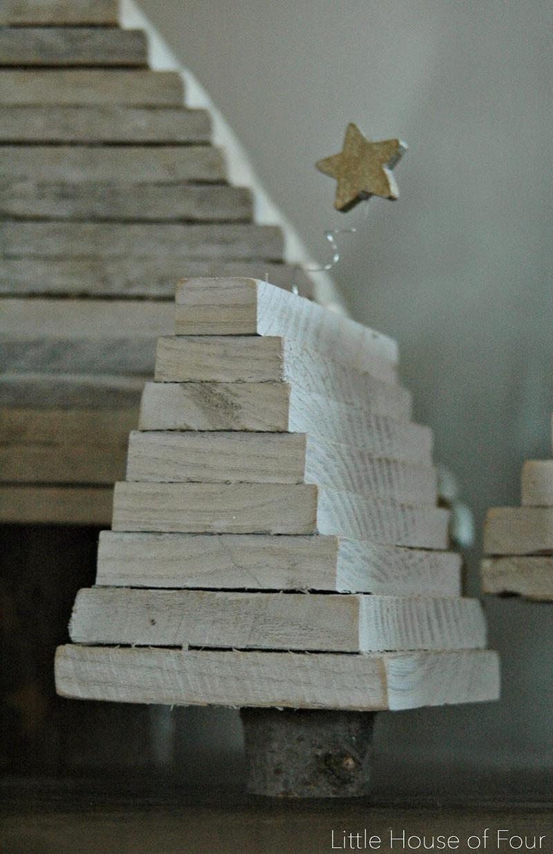 30 Creative DIY Pallet Christmas Tree Ideas  For Your Inspiration