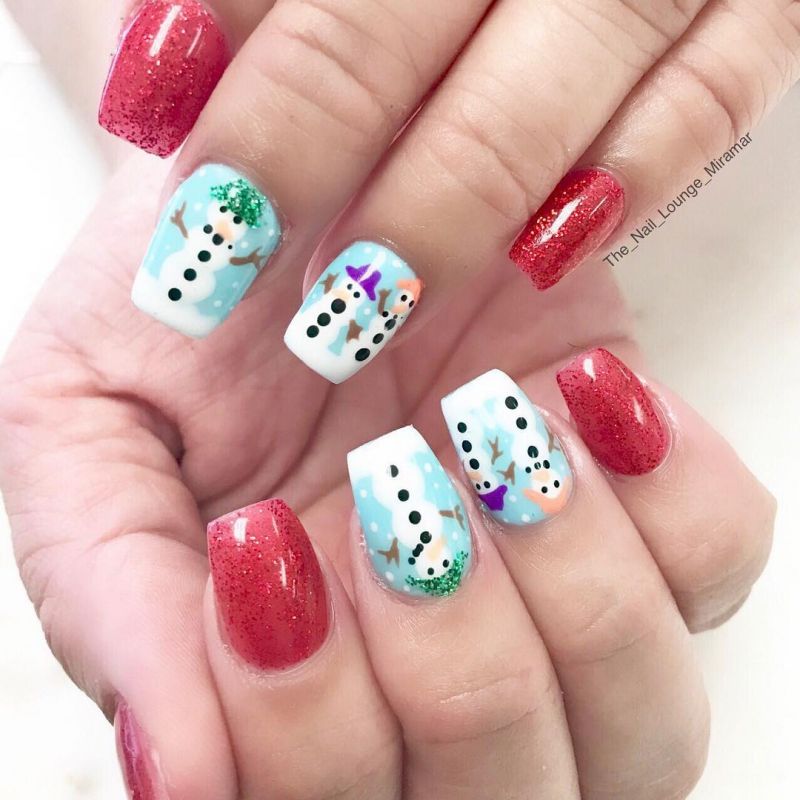 40 Festive Christmas Nail Art Designs You Must Try