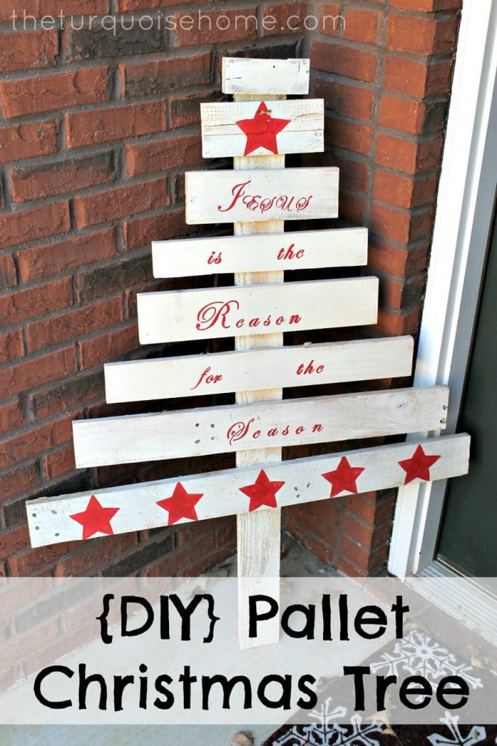 30 Creative DIY Pallet Christmas Tree Ideas  For Your Inspiration