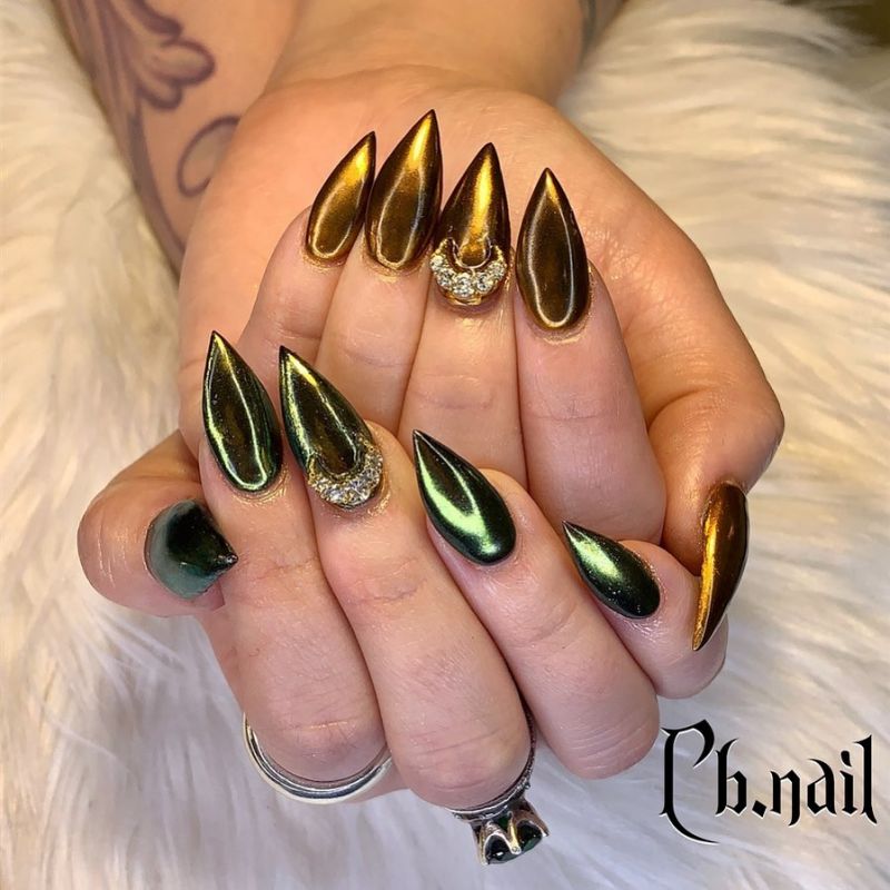 60 Classic Chrome Nail Art Designs For Winter