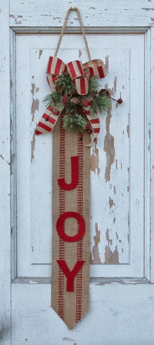 35 Creative and Unique DIY Christmas JOY Signs