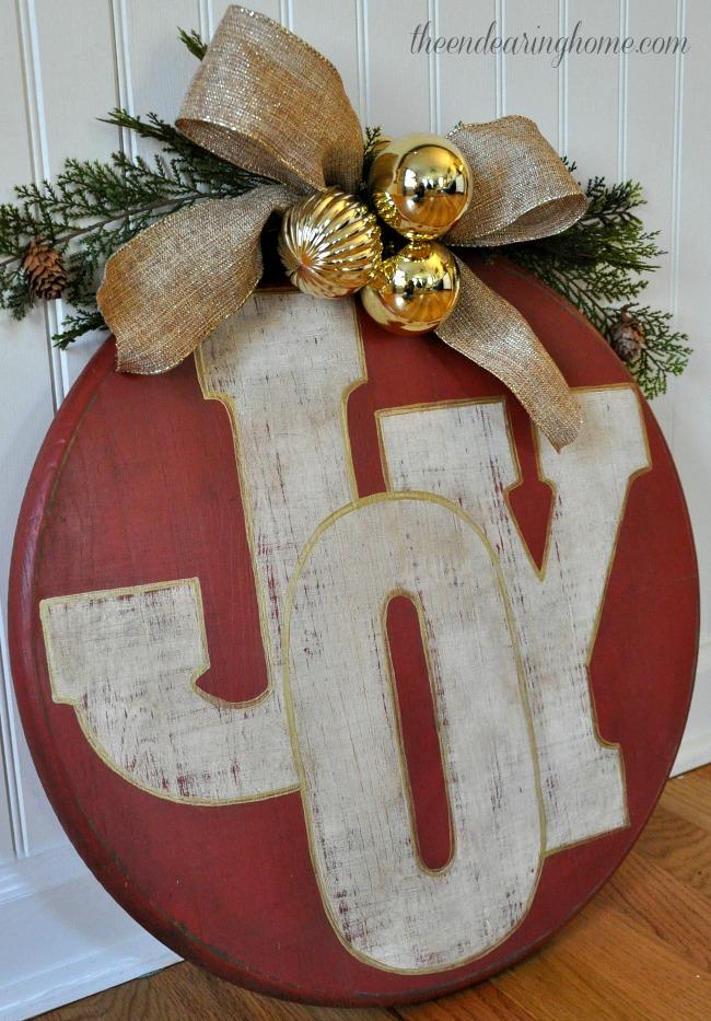 35 Creative and Unique DIY Christmas JOY Signs