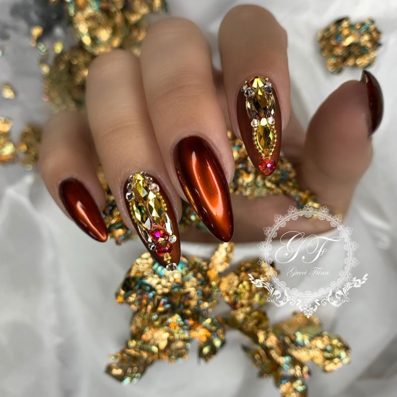 60 Classic Chrome Nail Art Designs For Winter