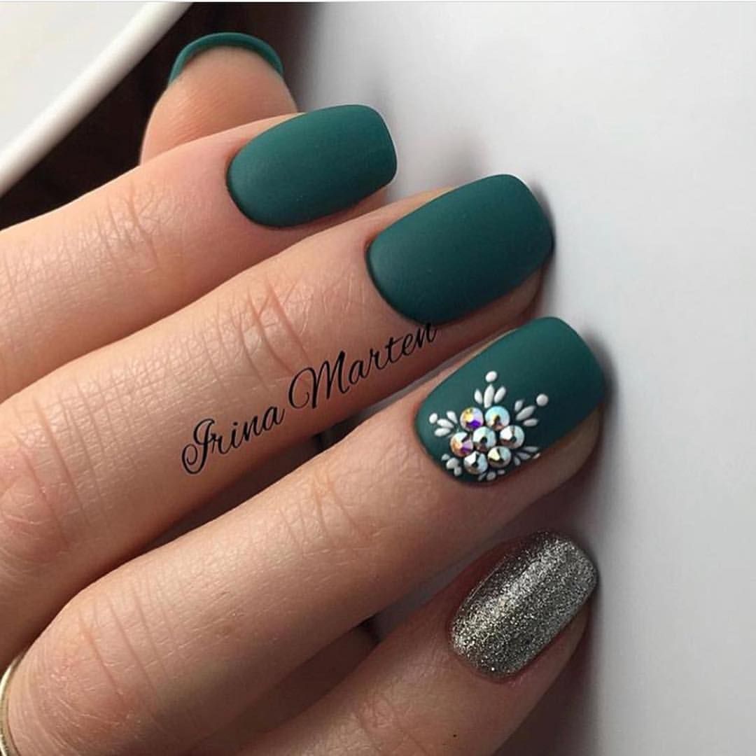 50 Gel Nail Design Ideas Perfect for Winter 2022