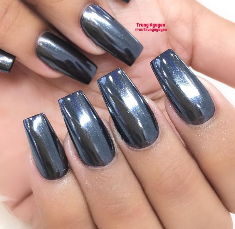 60 Classic Chrome Nail Art Designs For Winter