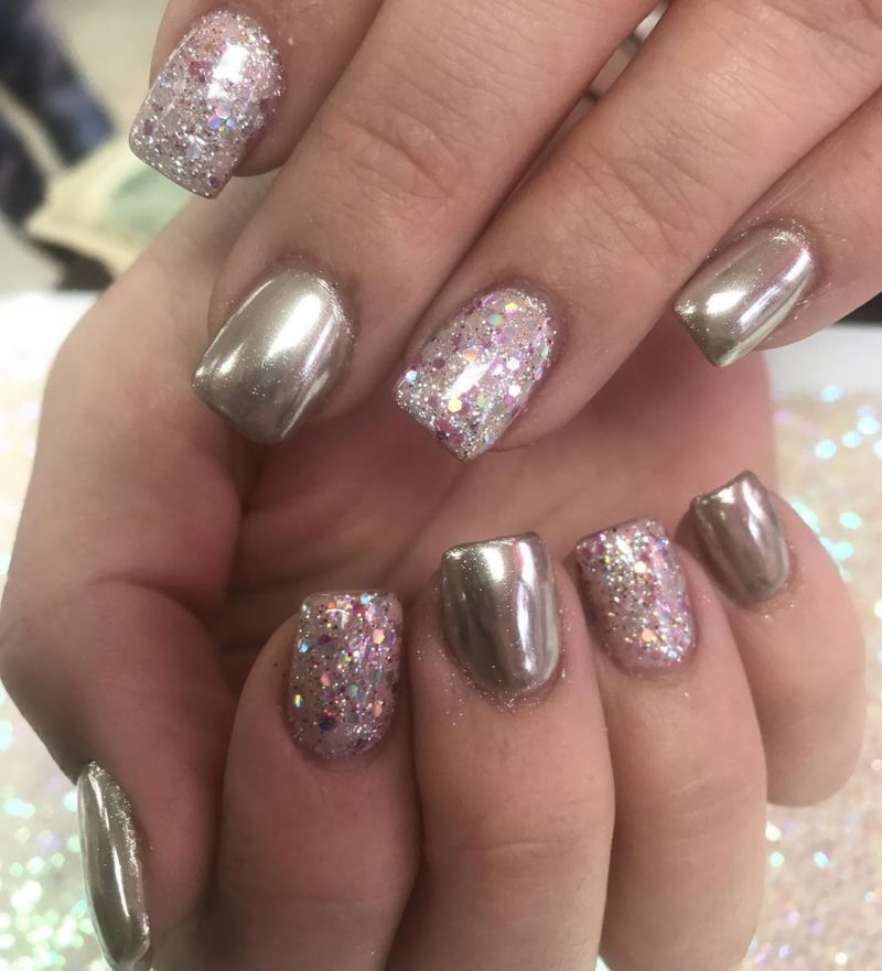 60 Classic Chrome Nail Art Designs For Winter