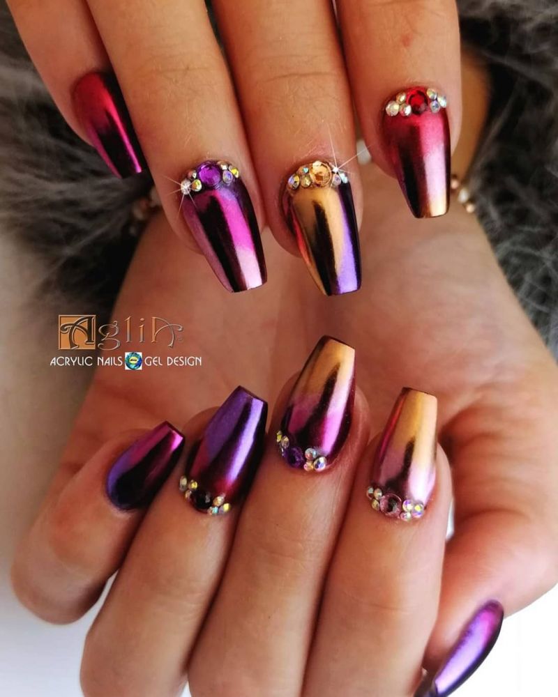 60 Classic Chrome Nail Art Designs For Winter