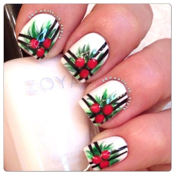 55 Gorgeous Christmas Nails With Mistletoe To Celebrate Holiday