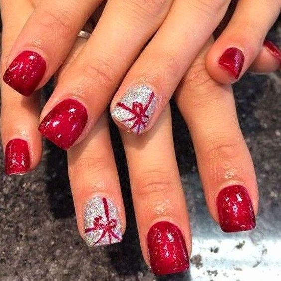 50 Festive Square Christmas Nails To Try Right Now