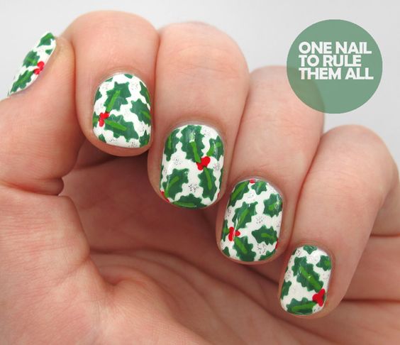 55 Gorgeous Christmas Nails With Mistletoe To Celebrate Holiday