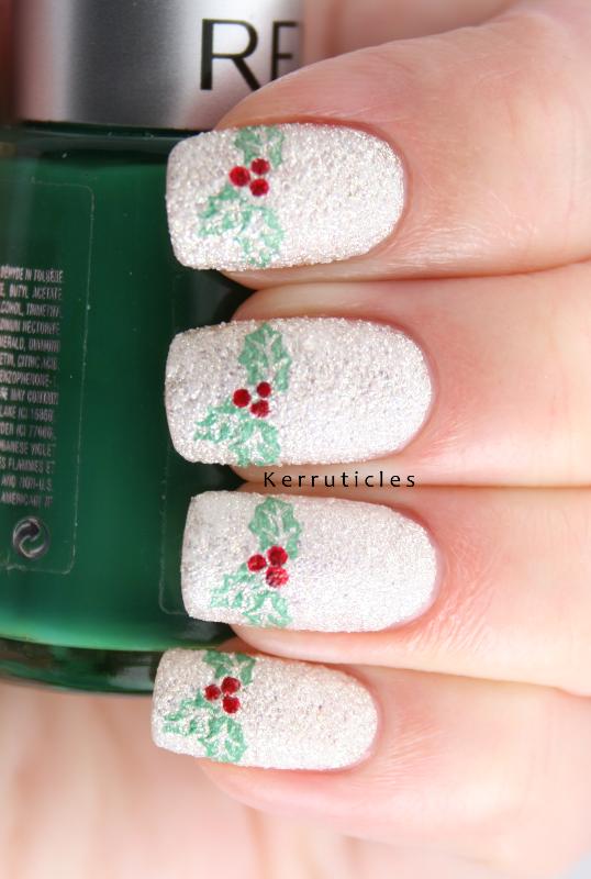 55 Gorgeous Christmas Nails With Mistletoe To Celebrate Holiday