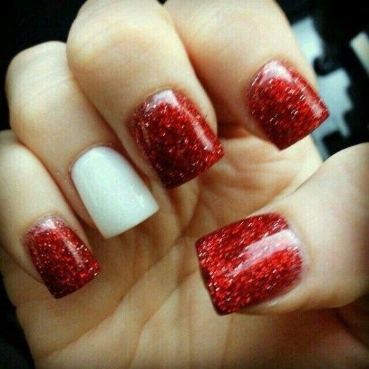 50 Festive Square Christmas Nails To Try Right Now