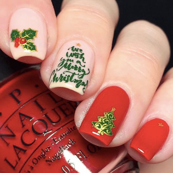 55 Gorgeous Christmas Nails With Mistletoe To Celebrate Holiday