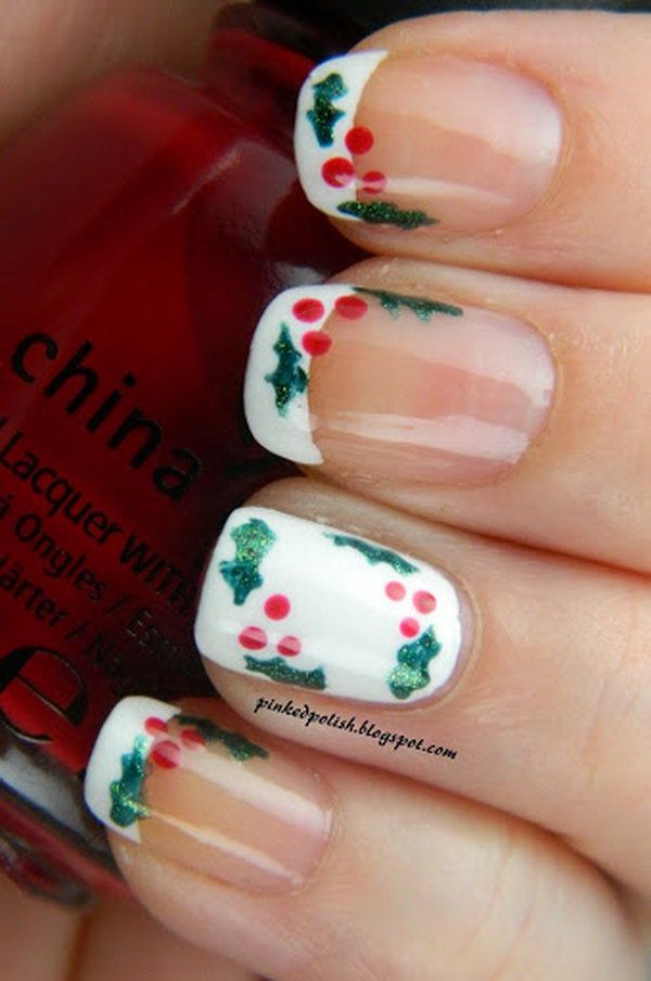 55 Gorgeous Christmas Nails With Mistletoe To Celebrate Holiday