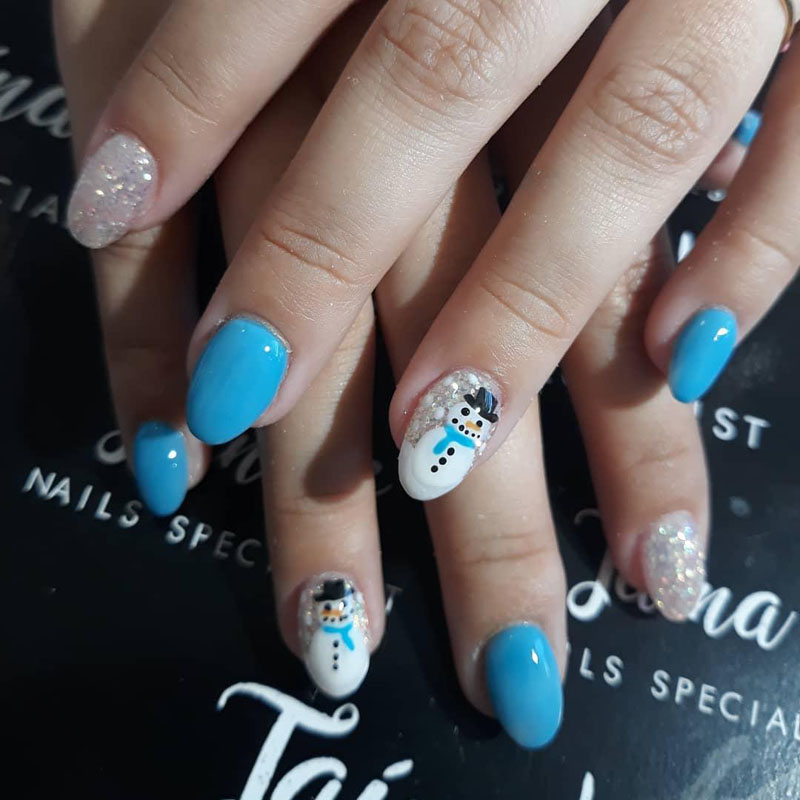 50 Gorgeous Snowman Christmas Nails To Inspire You