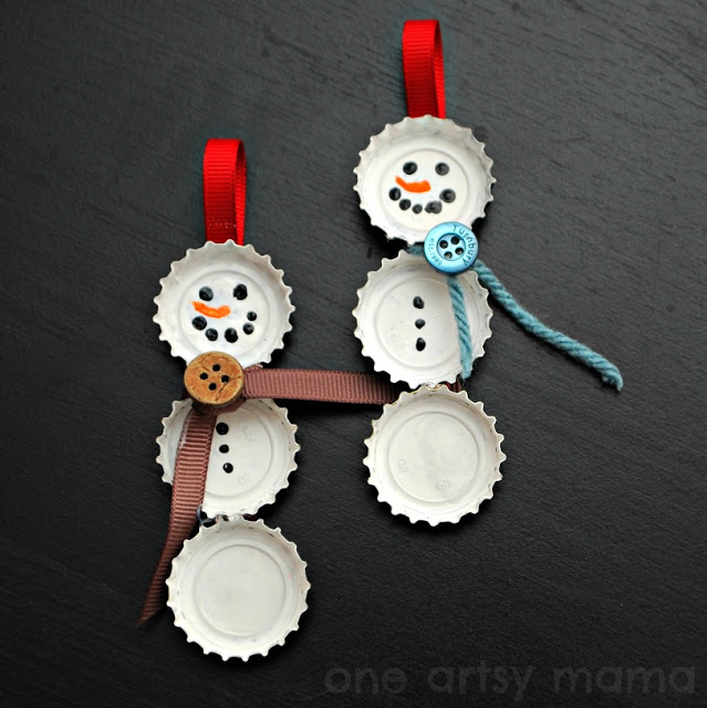 46 Genius Christmas Decorations Made from Recycled Materials