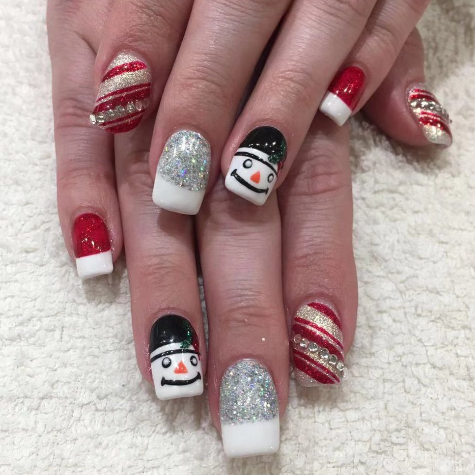 50 Gorgeous Snowman Christmas Nails To Inspire You