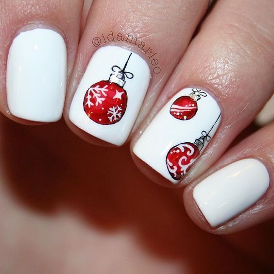 50 Festive Square Christmas Nails To Try Right Now