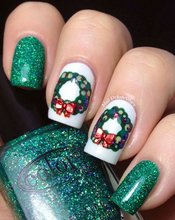 50 Festive Square Christmas Nails To Try Right Now