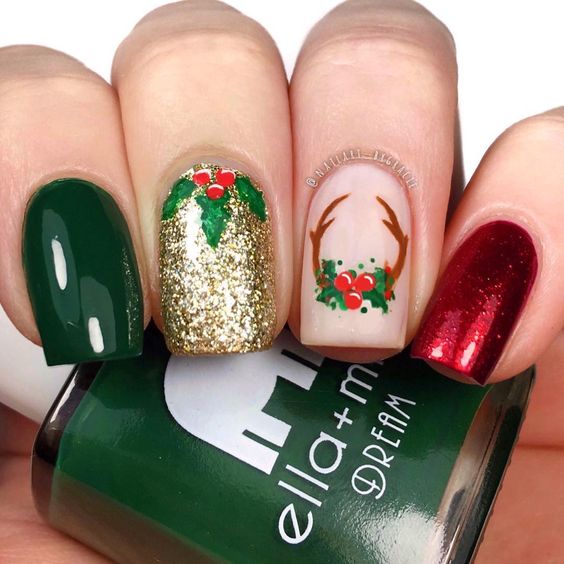 55 Gorgeous Christmas Nails With Mistletoe To Celebrate Holiday