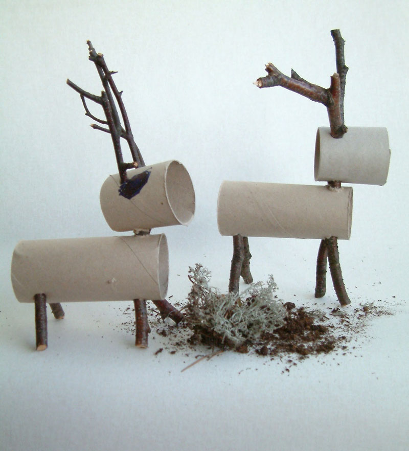 46 Genius Christmas Decorations Made from Recycled Materials