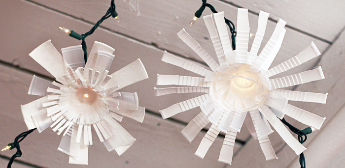 46 Genius Christmas Decorations Made from Recycled Materials