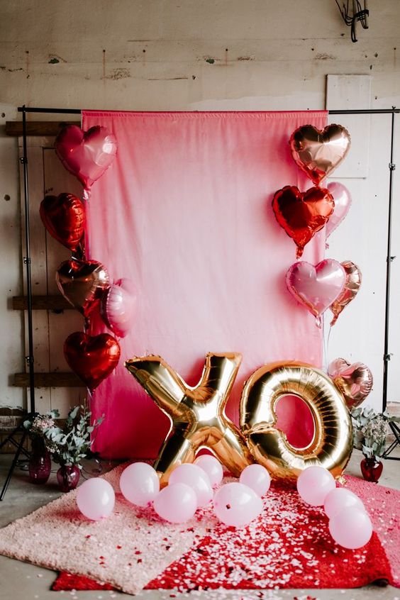 30 Unique Valentine's Day Photoshoot Ideas