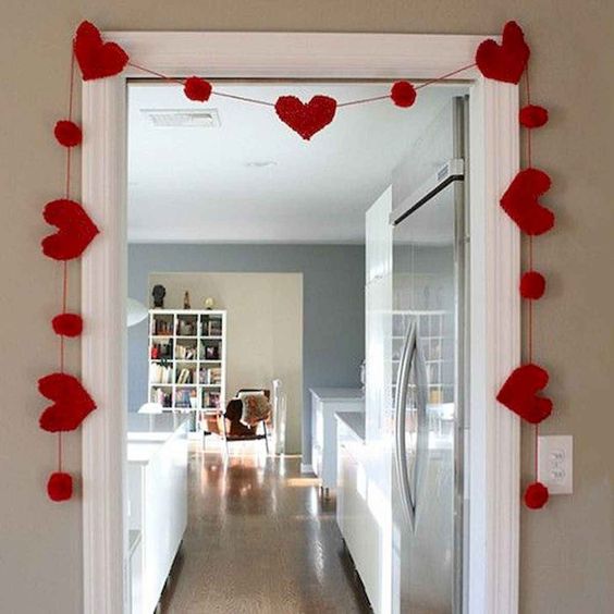 30 Romantic Valentine’s Day Decorations You'll Love in 2020