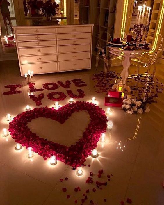 30 Romantic Valentine’s Day Decorations You'll Love in 2020