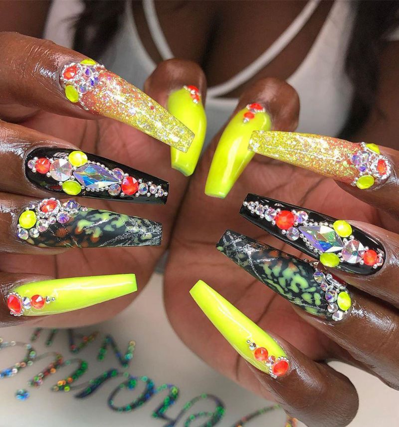 60 Pretty Yellow Acrylic Coffin Nails to Express Your Personality