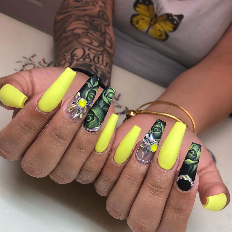 60 Pretty Yellow Acrylic Coffin Nails to Express Your Personality