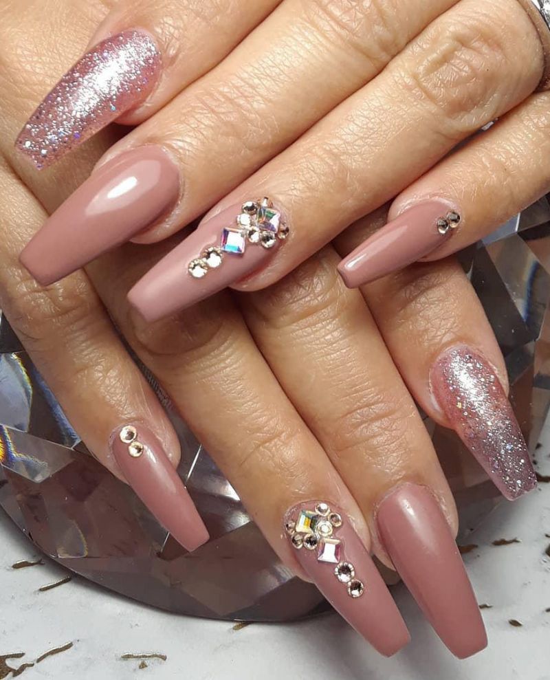 50 Classic Dusty Rose Nails to Fall In Love With