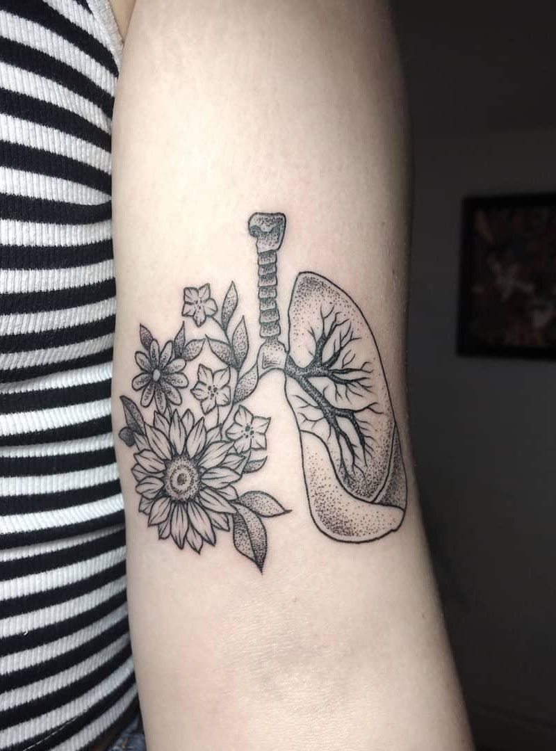 50 Creative Anatomical Lung Tattoos Give You Energy