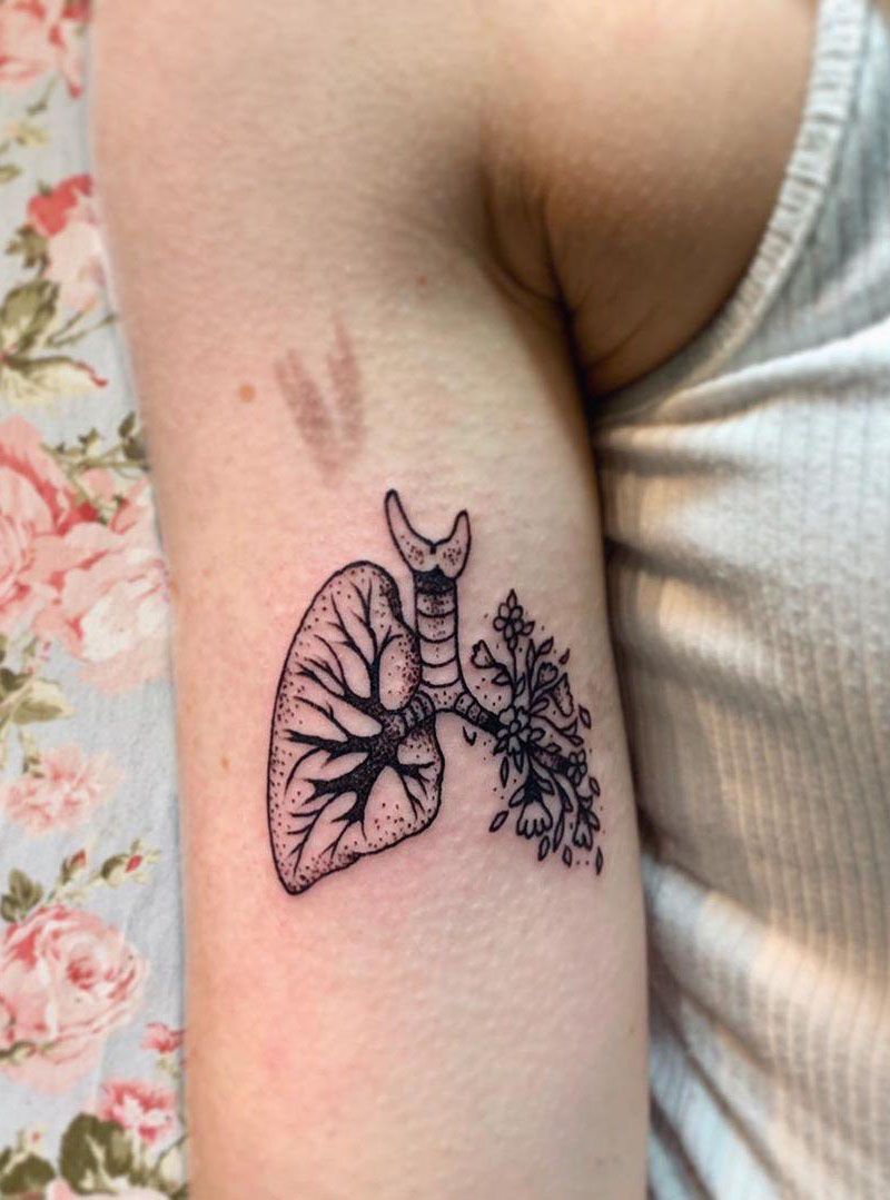 50 Creative Anatomical Lung Tattoos Give You Energy