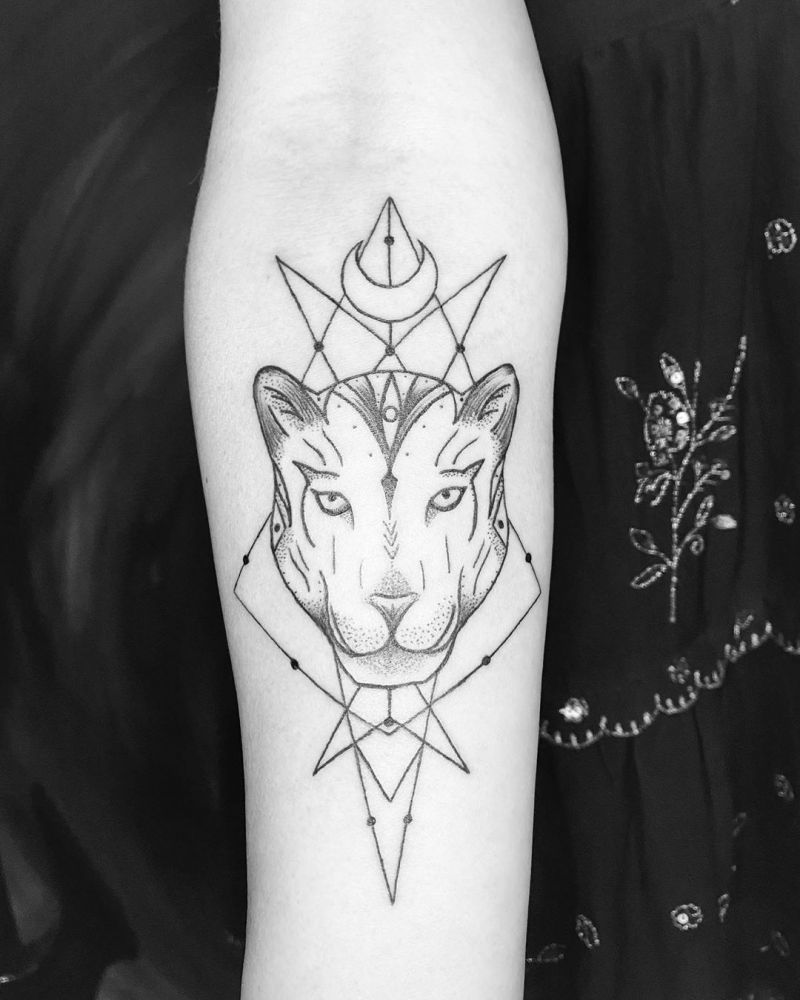 30 Pretty Geometric Tattoos to Inspire You