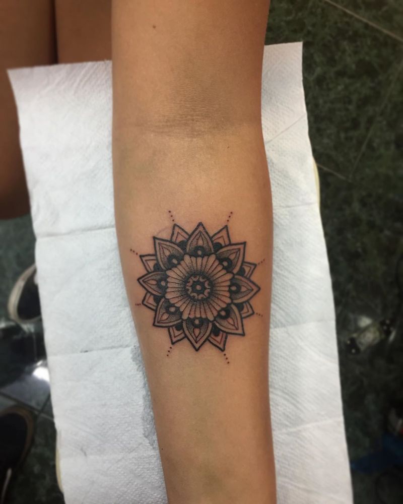 30 Pretty Mandala Tattoos You Will Love