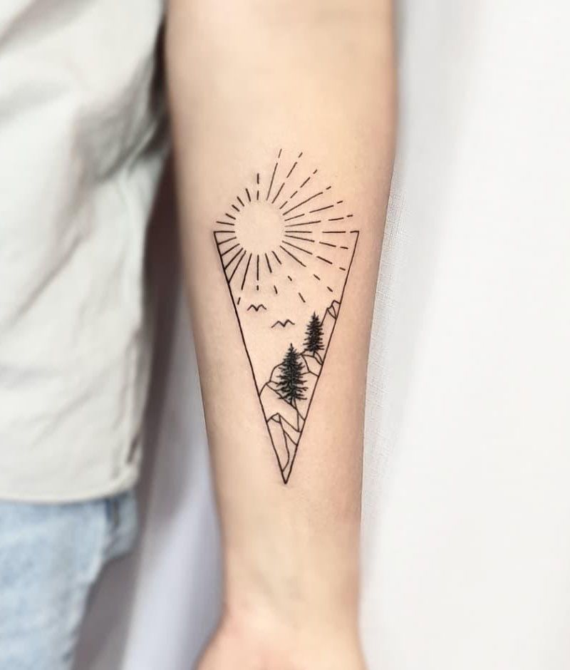 30 Pretty Geometric Tattoos to Inspire You